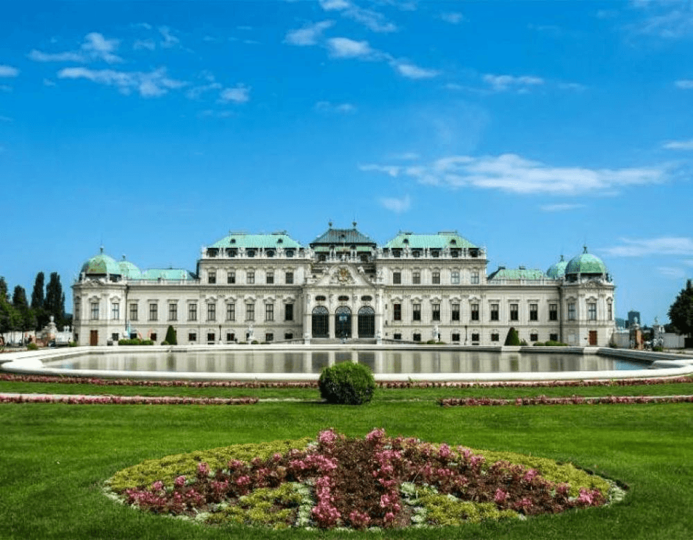 Vienna-Landmark-Belvedere-Palace-Big-Bus-Tours-800x624.jpg